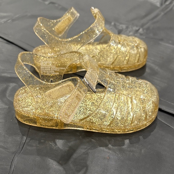 OshKosh B'gosh Glittery Gold Kids Sandals - Picture 4 of 6